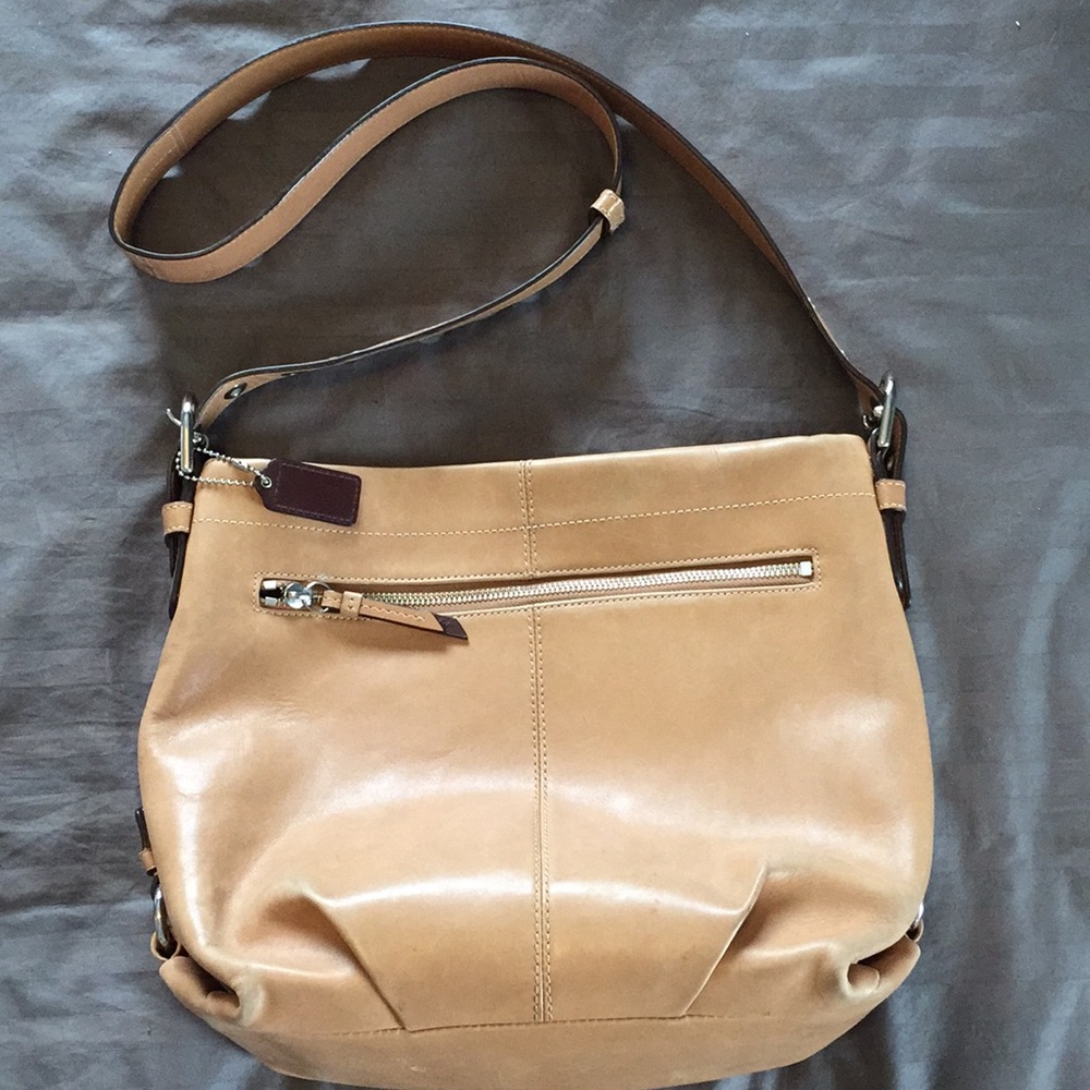 Large Camel Colored Coach Purse